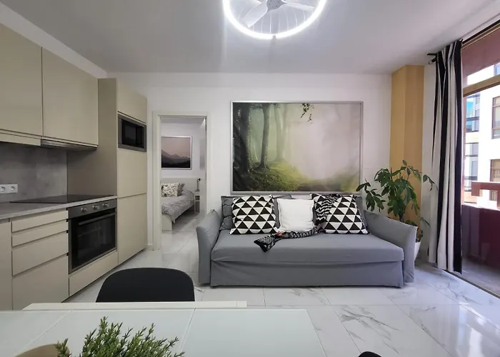 New 2 Bedrooms Gold Flat At Las Canteras Beach With Balcony And Free Parking