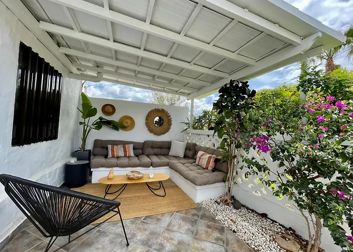 Deluxe Los Porches - By Gestion Vacacional Canarias