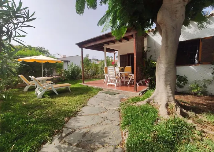 Lovely Bungalow With Parking