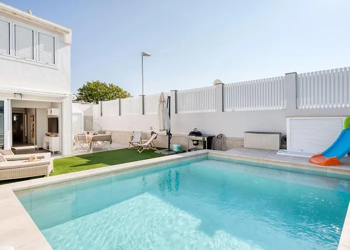La Dolce Vita - Villa Familiar Con Piscina Privada
