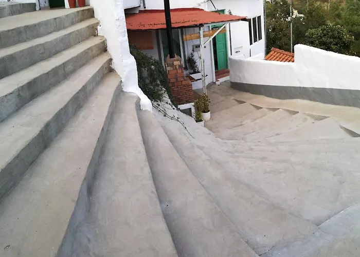 Casa Con Cuevita