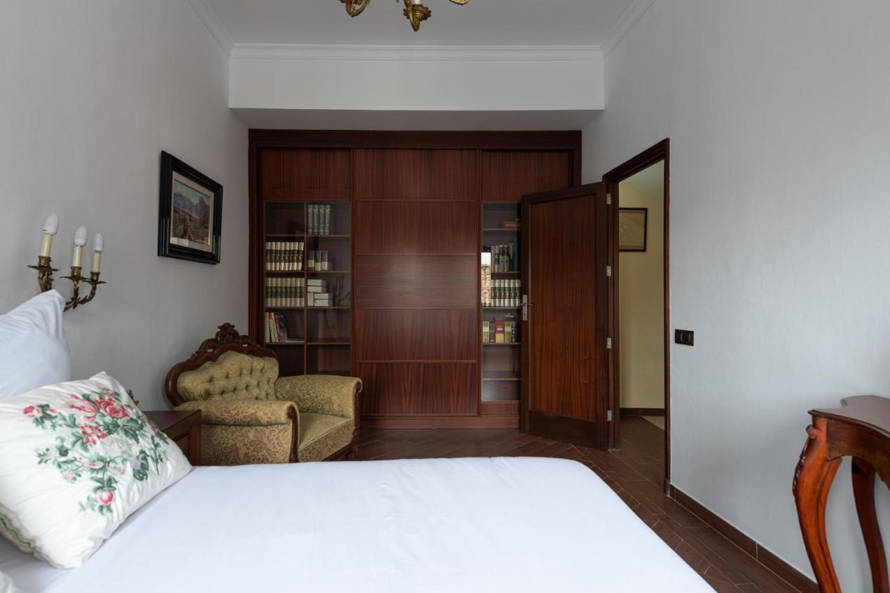 Homeforguest New Duplex With Rooftop Next To Cathedral *