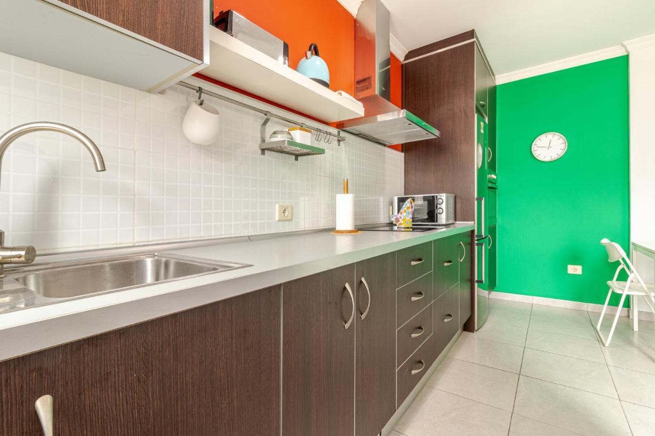 Canteras - 2bdr + Wifi + Balcony Apartment *