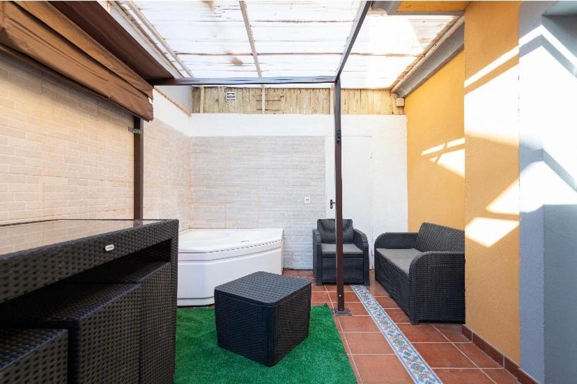 San Agustin 9 Per Near Beach Villa Castillo del Romeral