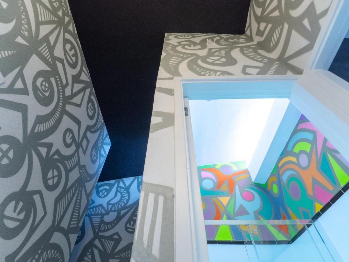 Exclusive Artistic - Instaworthy Selfies