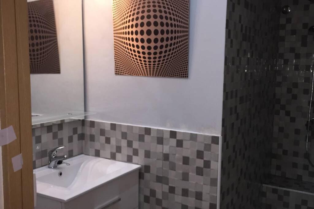 Appartamento Cosy Flat For 2 Directly At The Beach