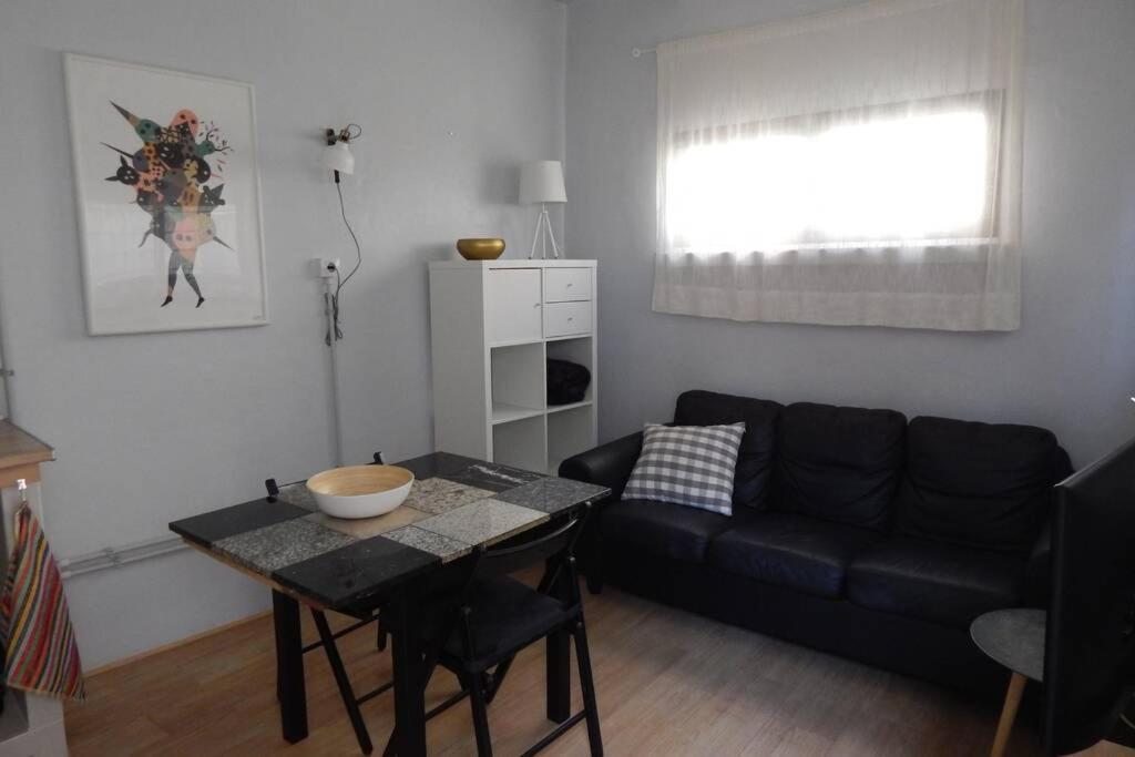 Appartamento Cosy Flat For 2 Directly At The Beach