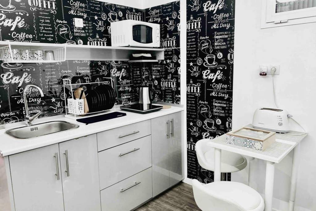 Apartamento Moderno Tipo Semisotano En Playa Canteras Con Wifi Las Palmas de Gran Canaria