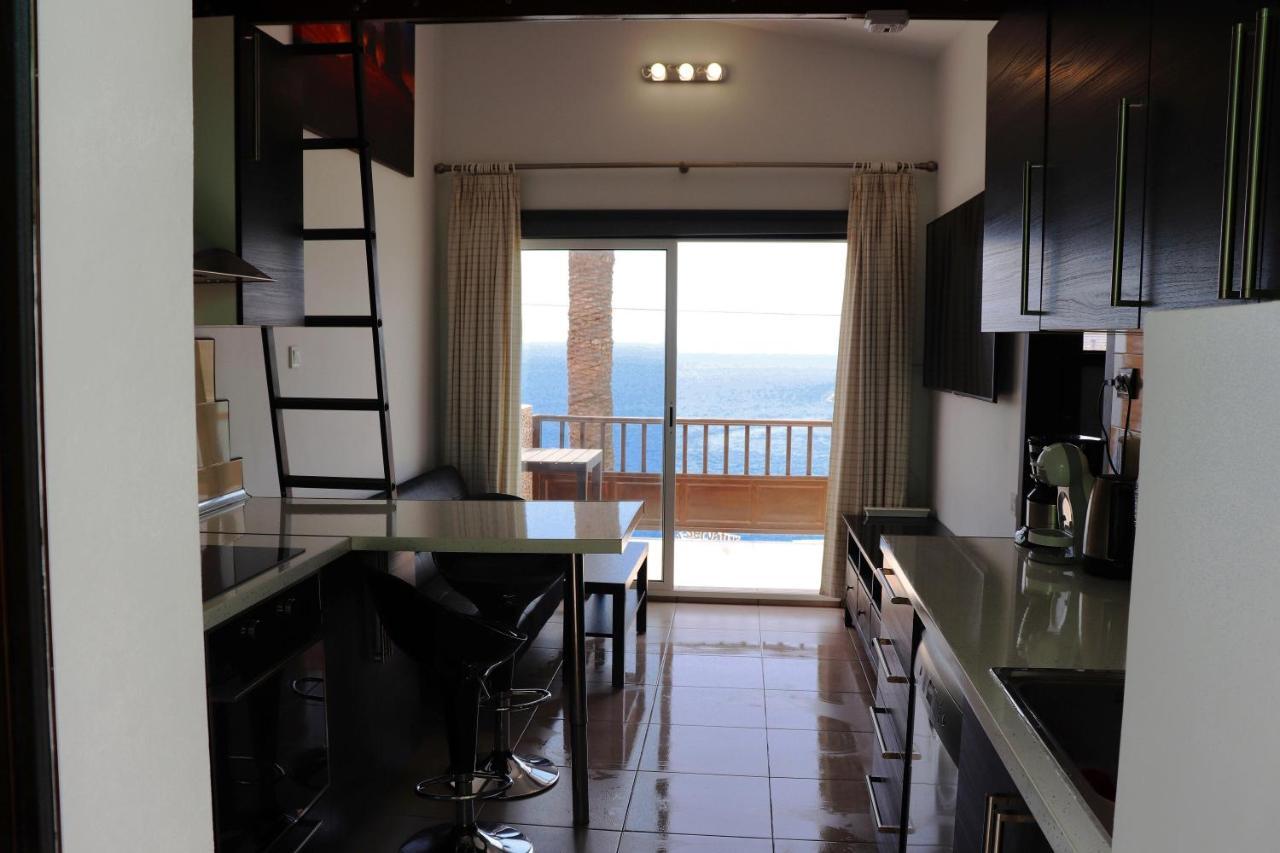 Deluxe Seaview-sunsets !transfe-r Inc! Pool,2aircond,2tv65