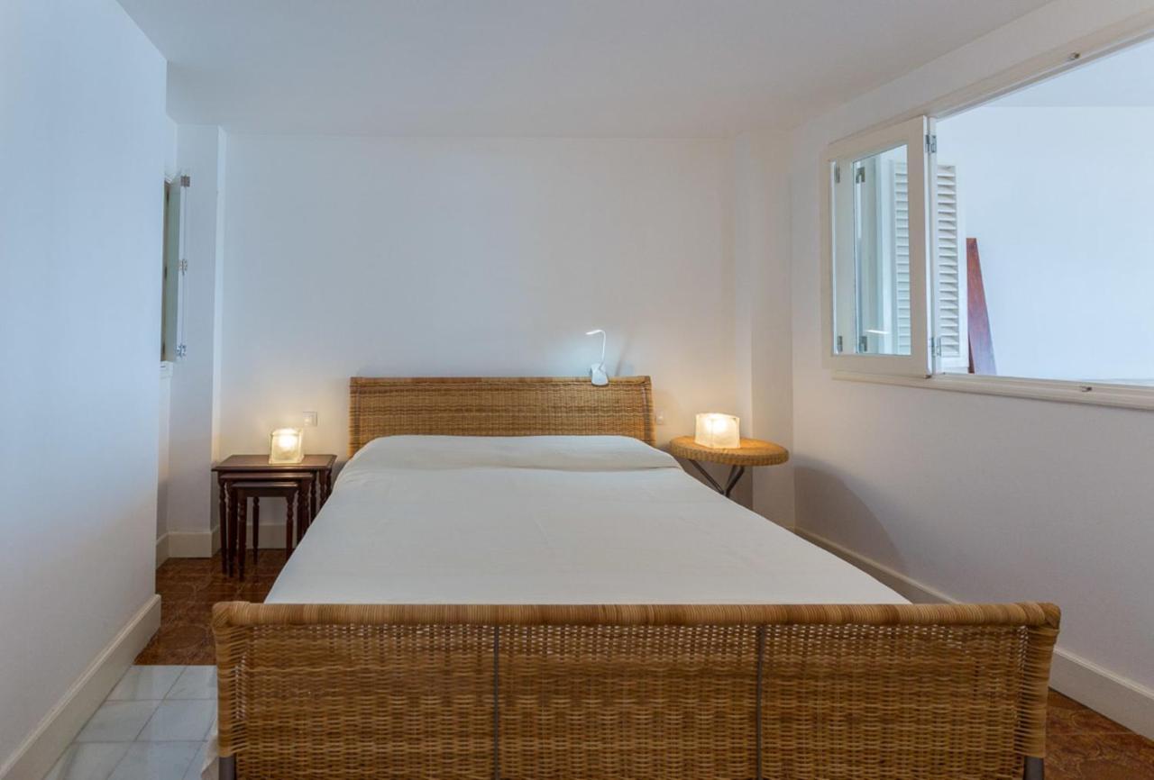 With Terrace On The Beachfront Apartamento Salinetas