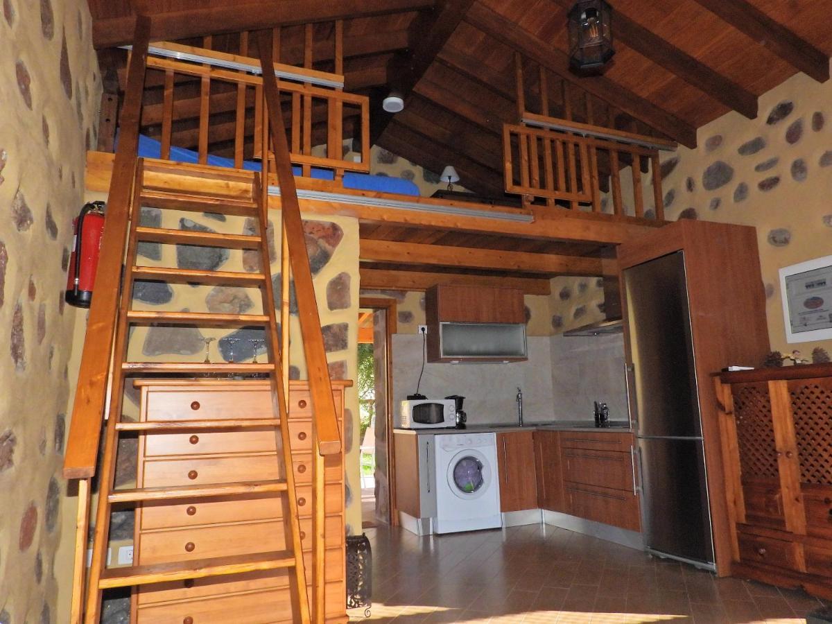 Charming House In De Tirajana With Jacuzzi *
