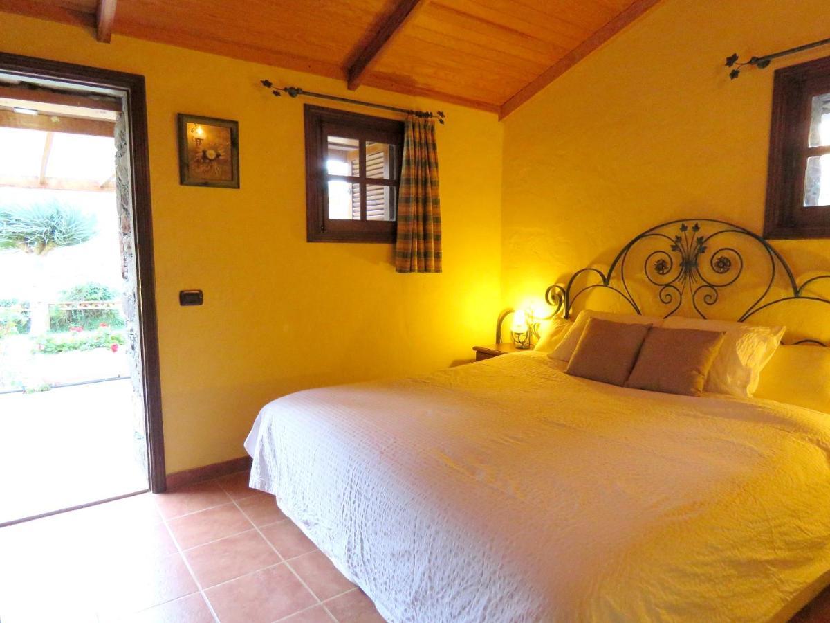 Charming In De Tirajana + Mountain Views *