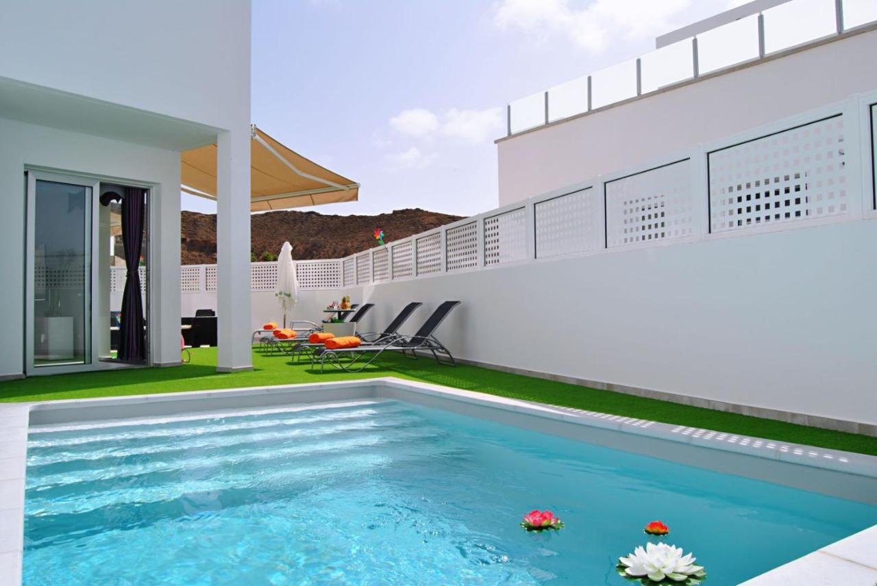 Big Tauro With Private Heated Saltwater Pool & Jacuzzi & Bbq & Game & Arcade Games Villa Mogán