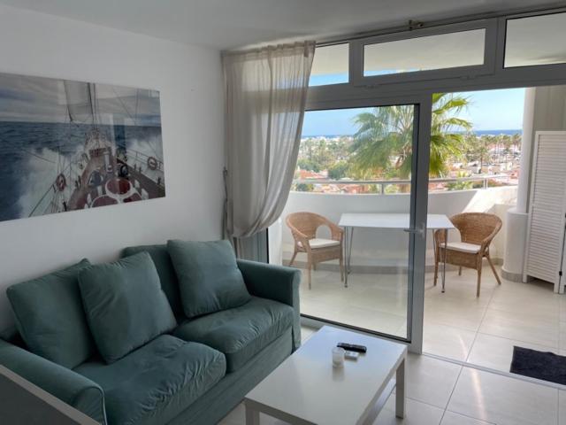 Lovely With A Sunny Large Balcony Appartamento *