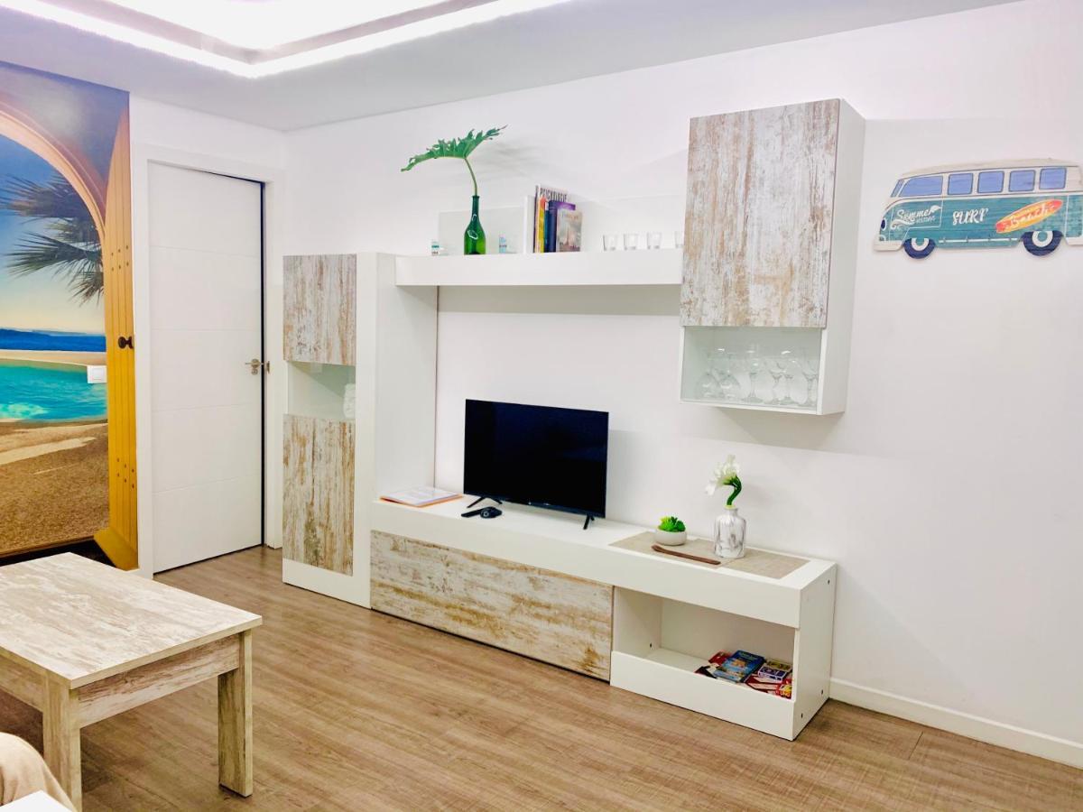 Apartamento Moderno Tipo Semisotano En Playa Canteras Con Wifi