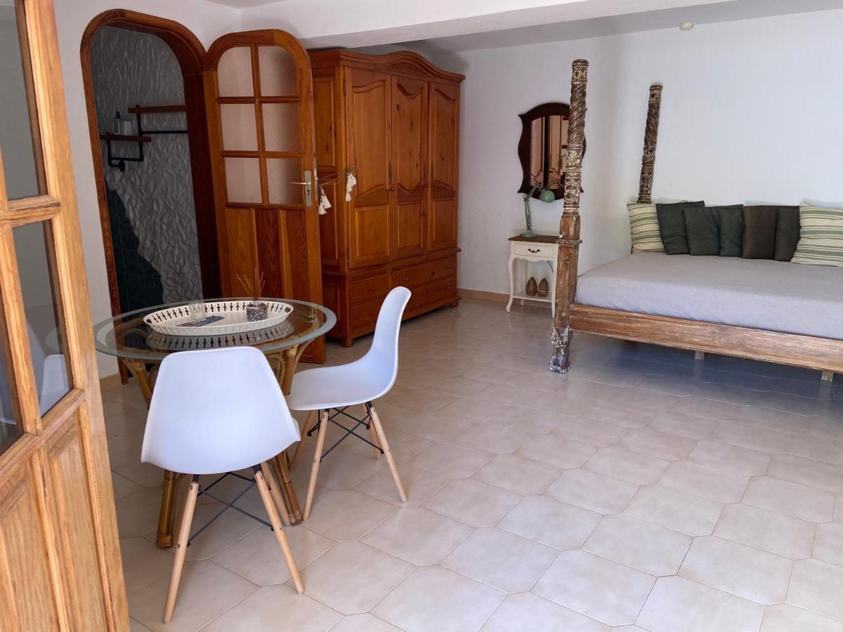 La Casa Blanca Maspalomas - - Adults Only Guest house