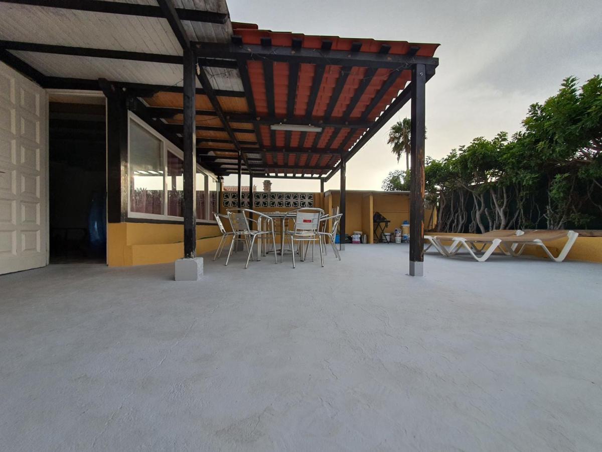 Nelidas Pri. Bungalow Pool & Wifi Free. Casa vacanze