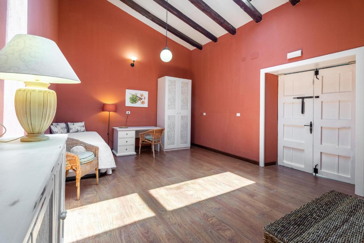 Casona Gildana: Historia, Patrimonio/e-working
