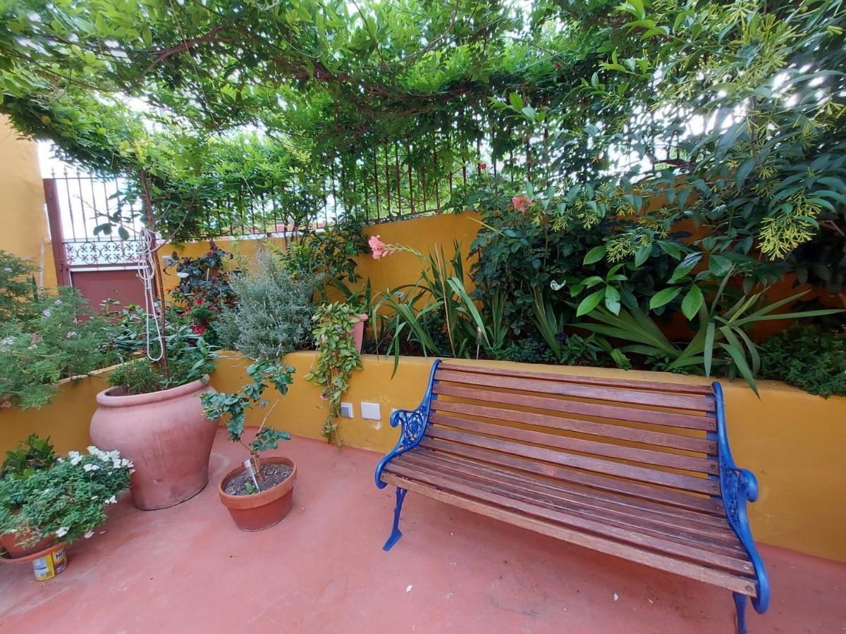 Сasa de vacaciones Casa Maestro Lelo – Acogedora Canaria Con Patios Y Jardines De Flores *