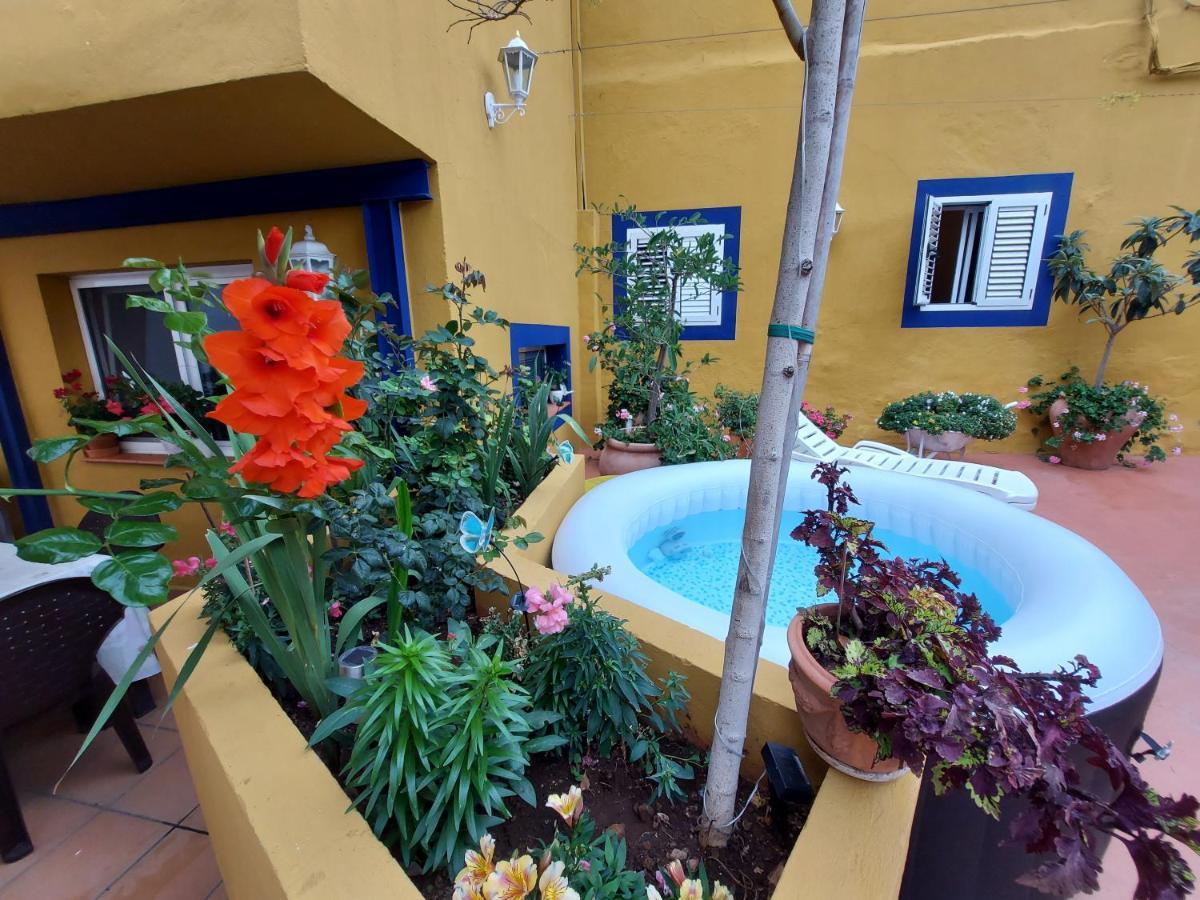 Casa Maestro Lelo – Acogedora Canaria Con Patios Y Jardines De Flores Сasa de vacaciones Las Palmas de Gran Canaria