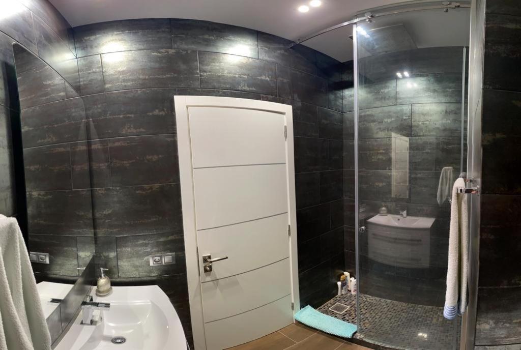 Apartment Penthouse In The Sea, Tauro Mogan
