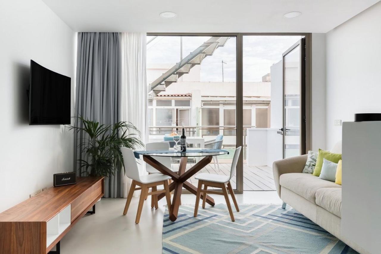 Lujoso ático Gran Terraza Solarium Privado Jacuzzi Sauna Apartamento