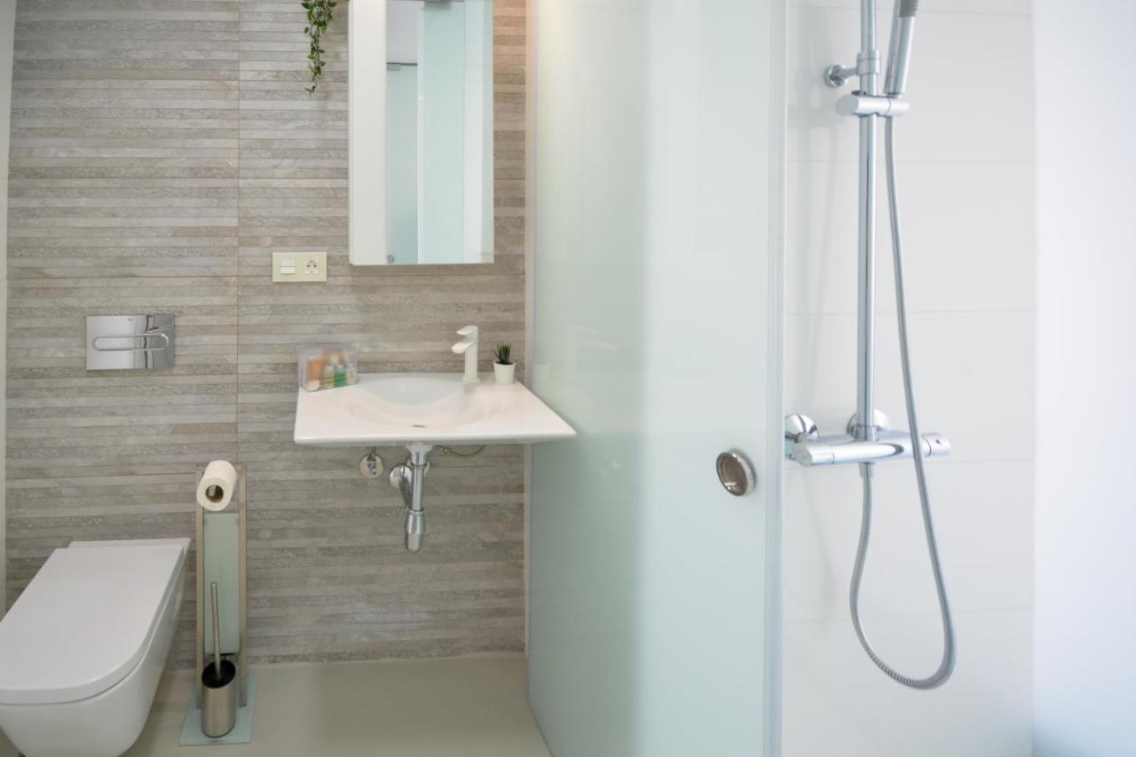 Lujoso ático Gran Terraza Solarium Privado Jacuzzi Sauna Apartamento *