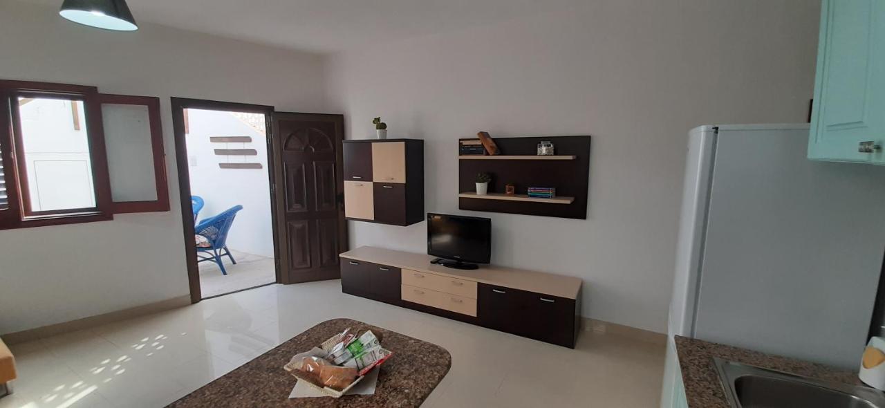 Nudos, Acogedor Apartamento Con Patio Privado. Apartamento *