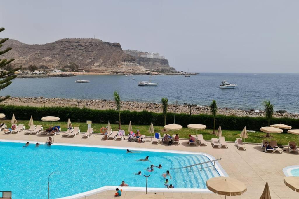 Apartamento Oceanfront Deluxe-45m, 2 Big Pools,2aircondition, 2tv-65