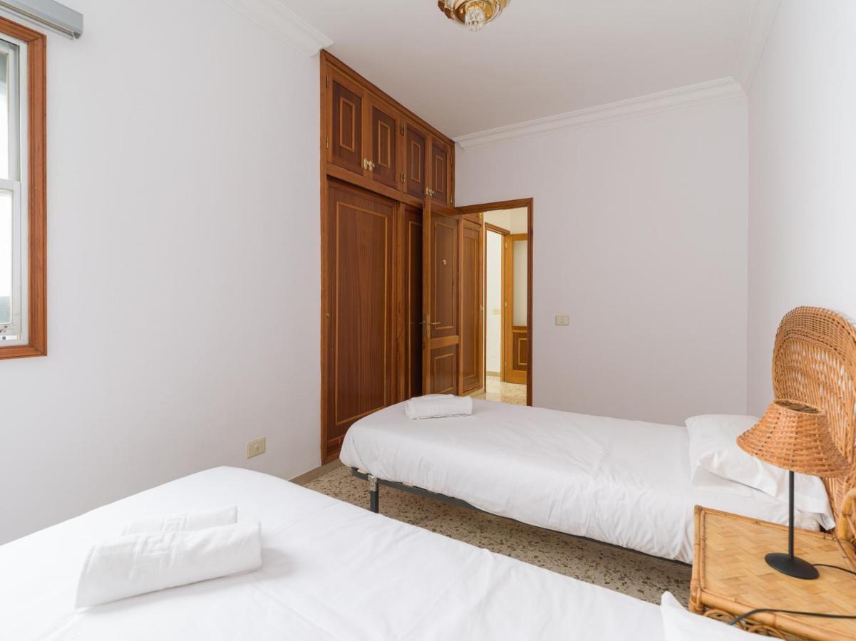 Huge Balcony Over Canteras By Canariasgetaway *