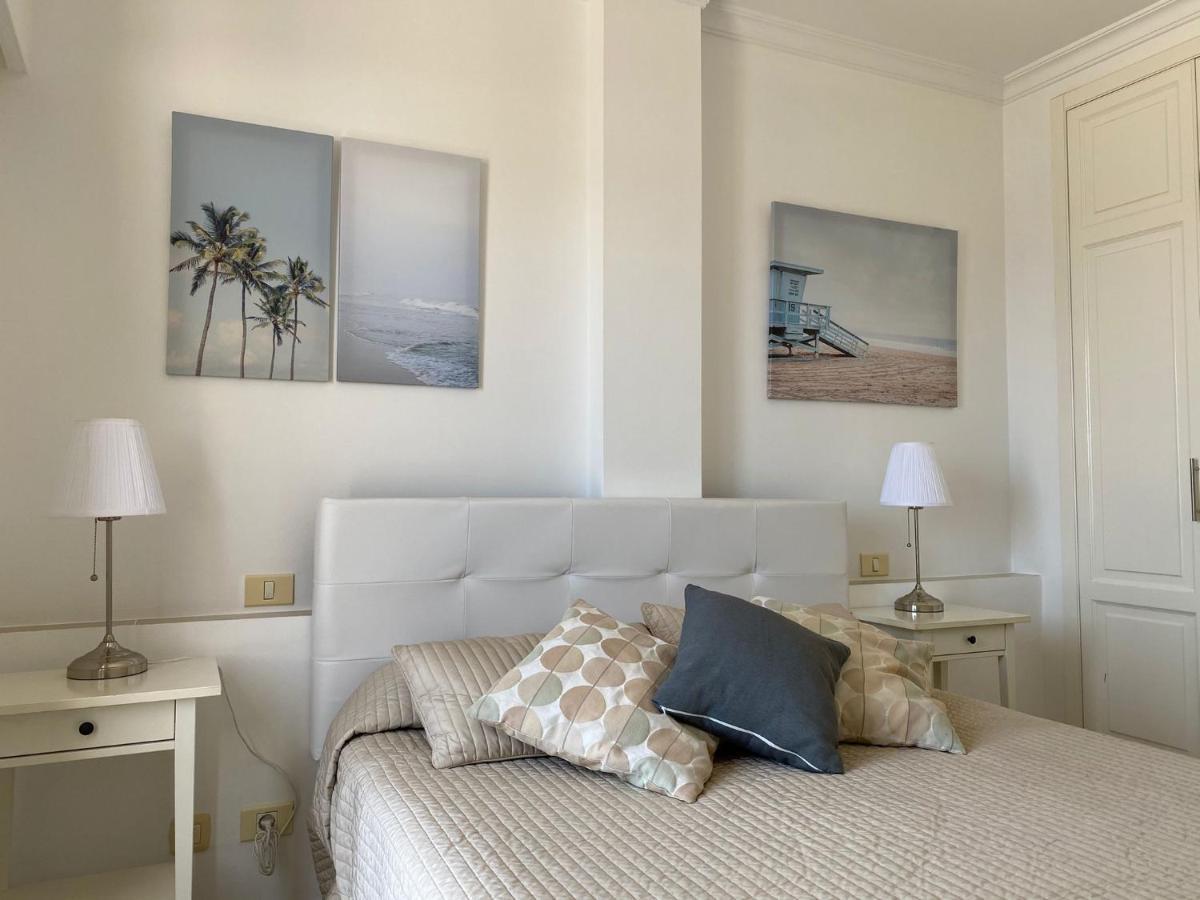 Billy's Beachfront With Pool Access Puerto De Mogan