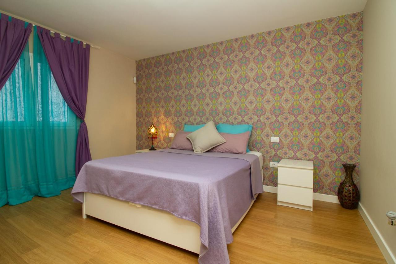 Two-bedroom Aparment In Santa Catalina Park Las Palmas de Gran Canaria