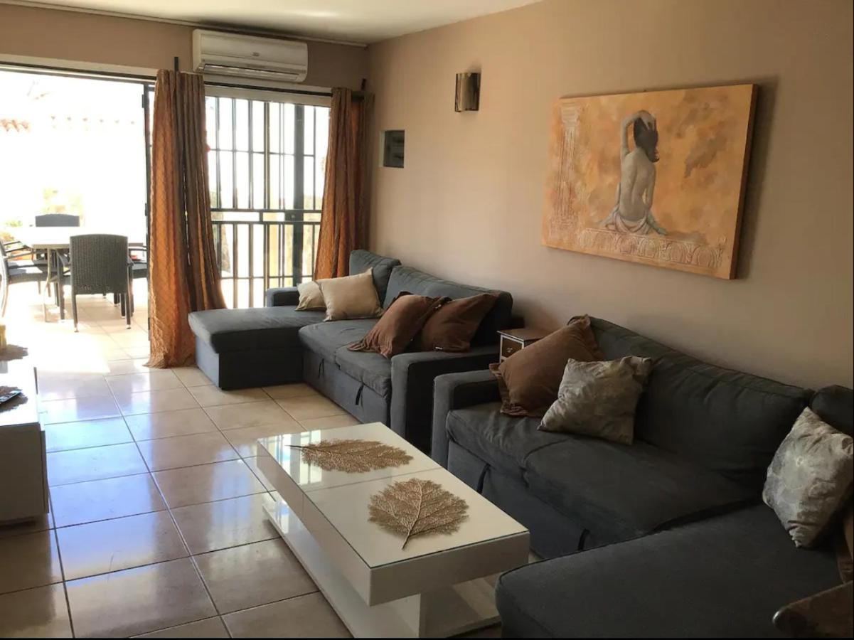 Bahamas Private Heated Pool Close To Town. Villa