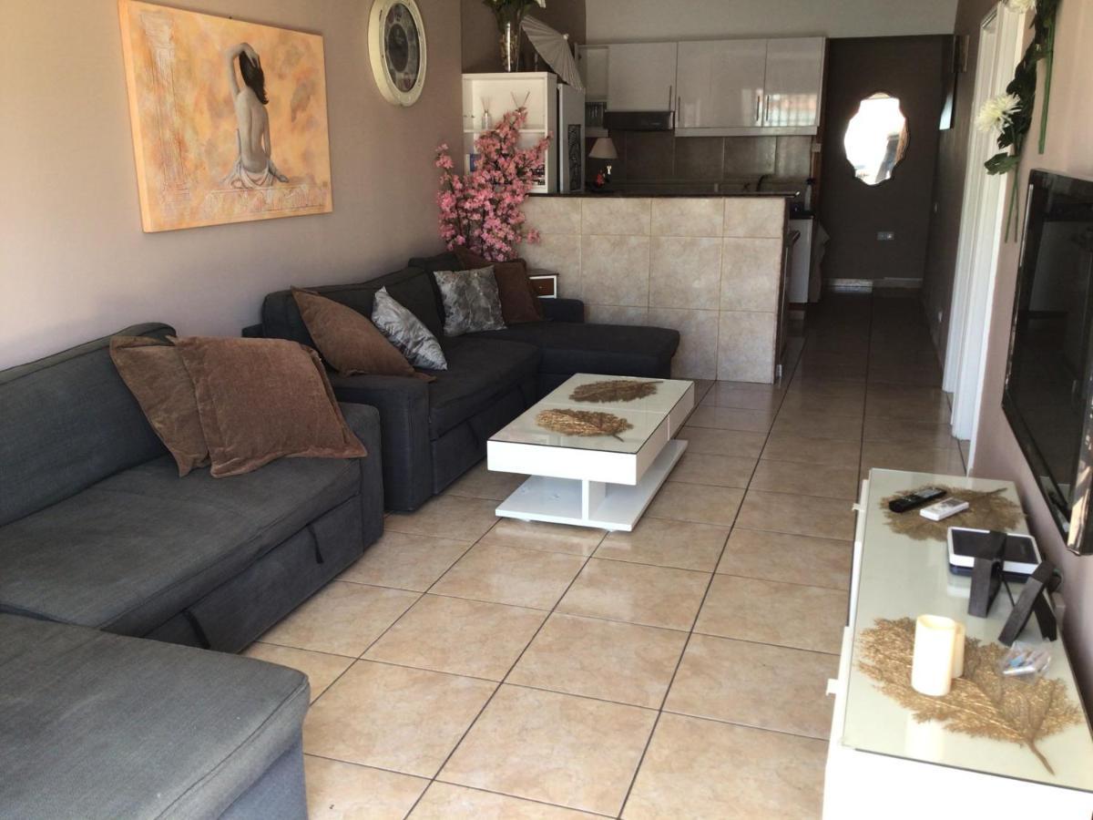 Villa Bahamas Private Heated Pool Close To Town.