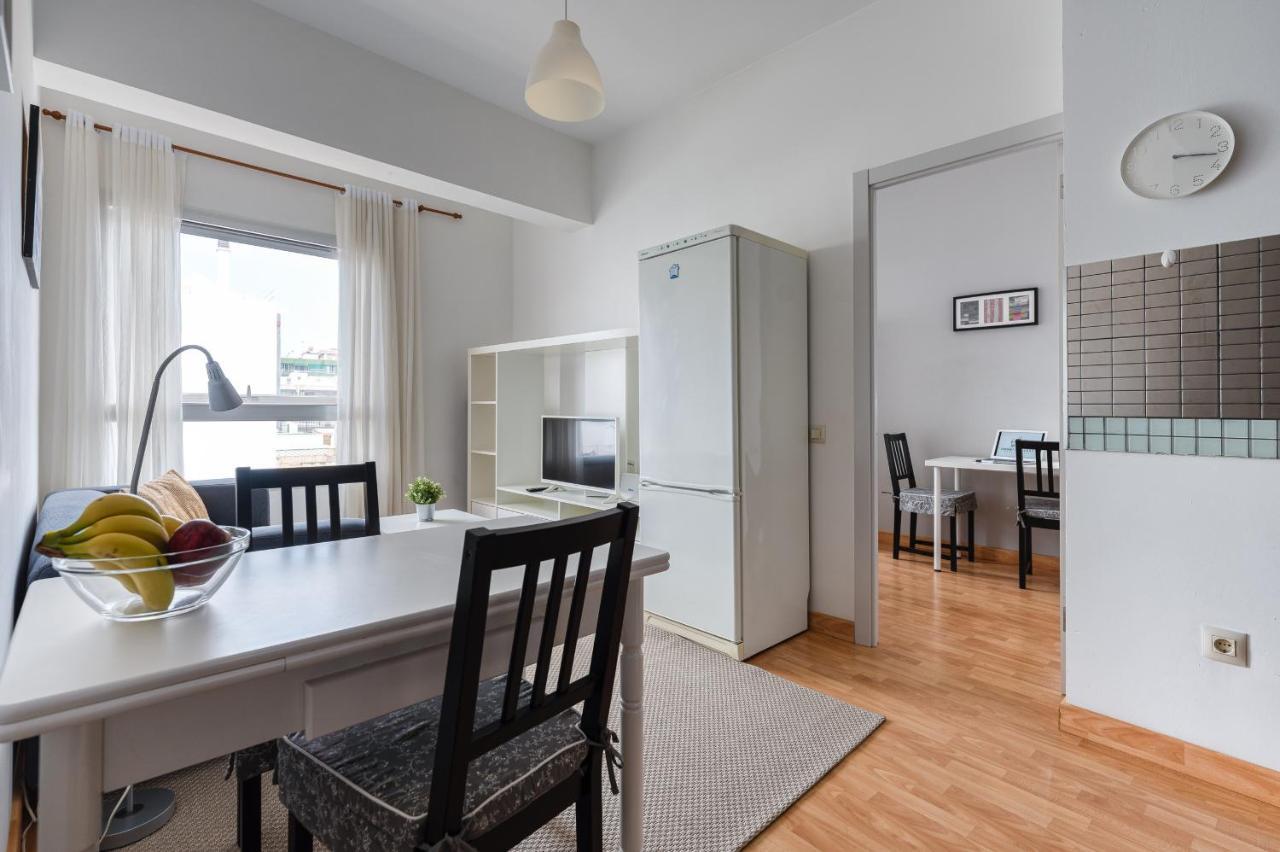 Homeforguest Two-bedroom In The Heart Of Triana Apartment *
