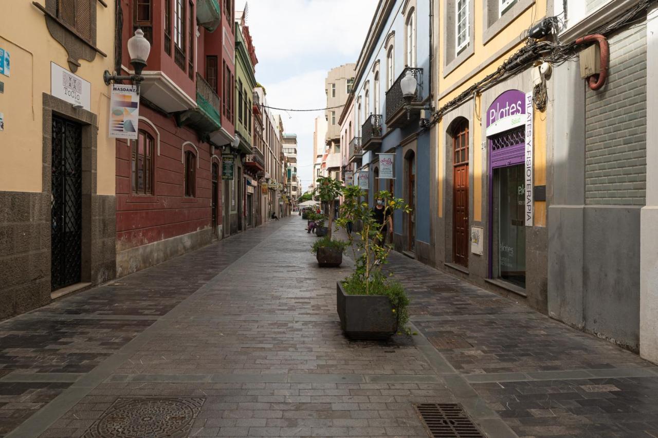Homeforguest Two-bedroom In The Heart Of Triana Apartment *