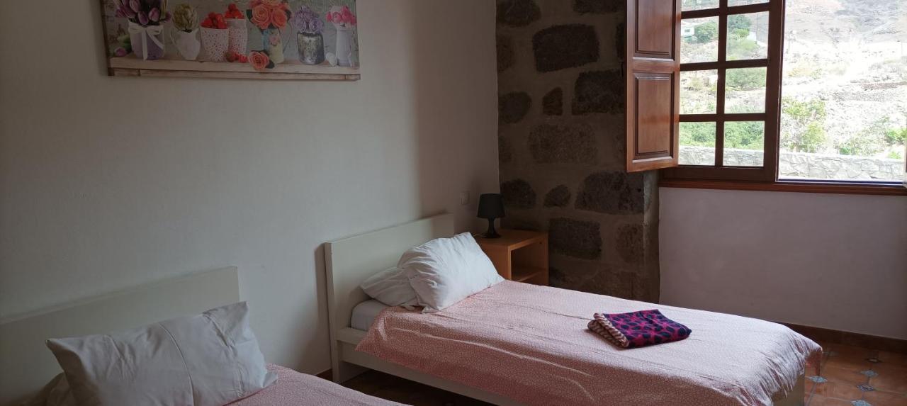 Charming 2-bedroom With Garden In Apartamento