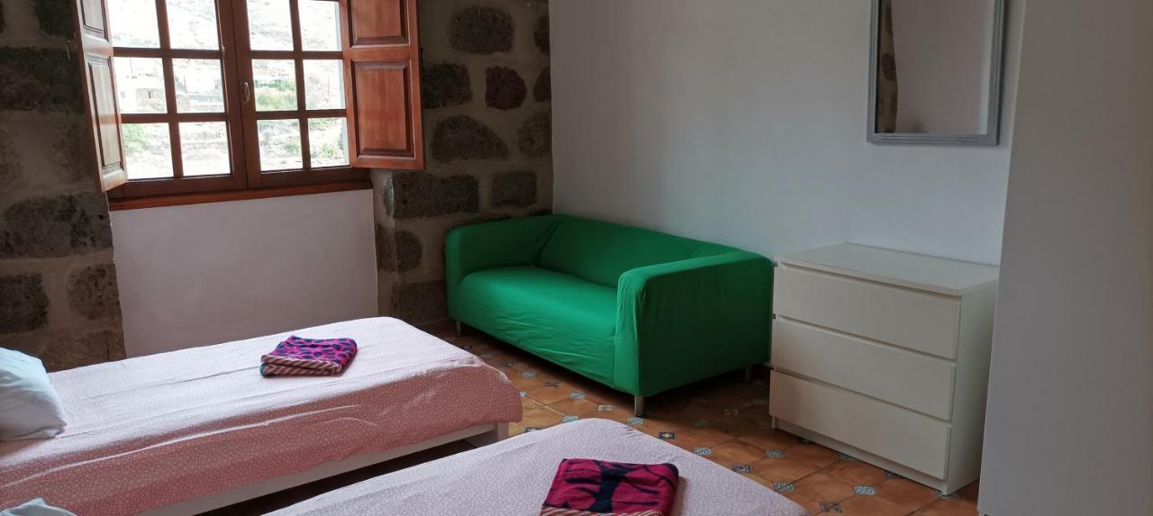 Apartamento Charming 2-bedroom With Garden In