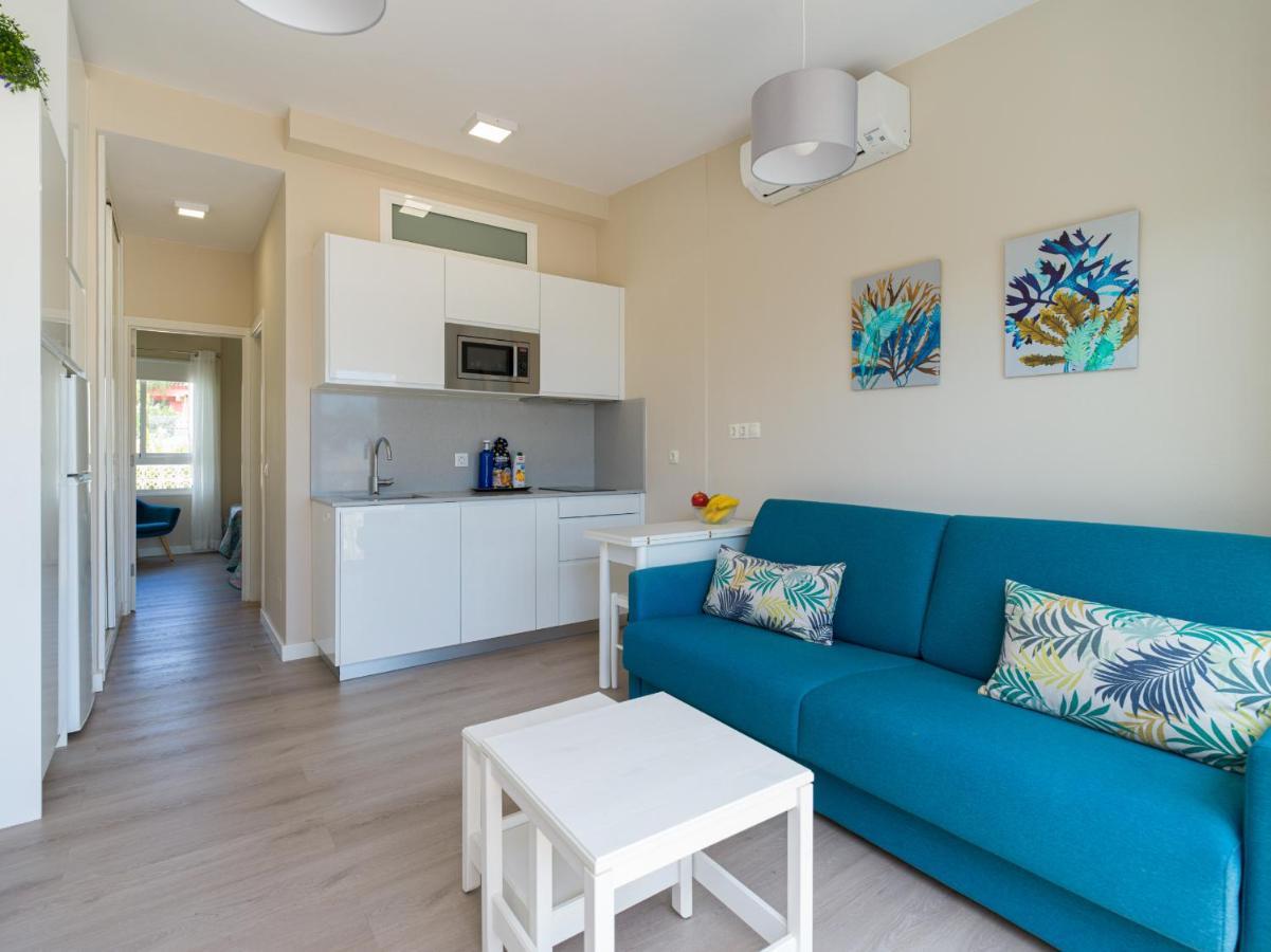 Homeforguest Modern In San Agustin 2 Min From The