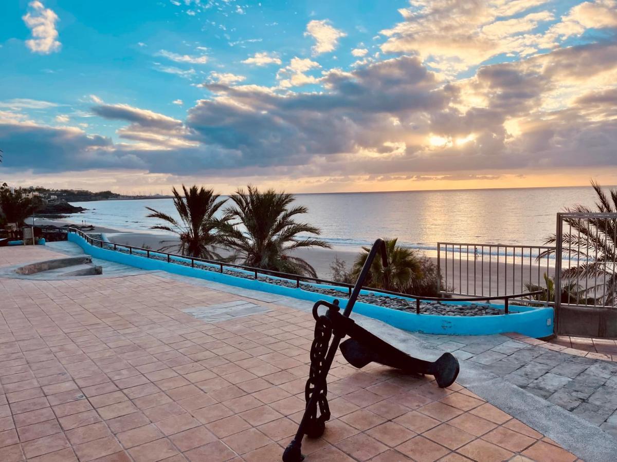 Vivienda Unica En Primera Linea De Playa *