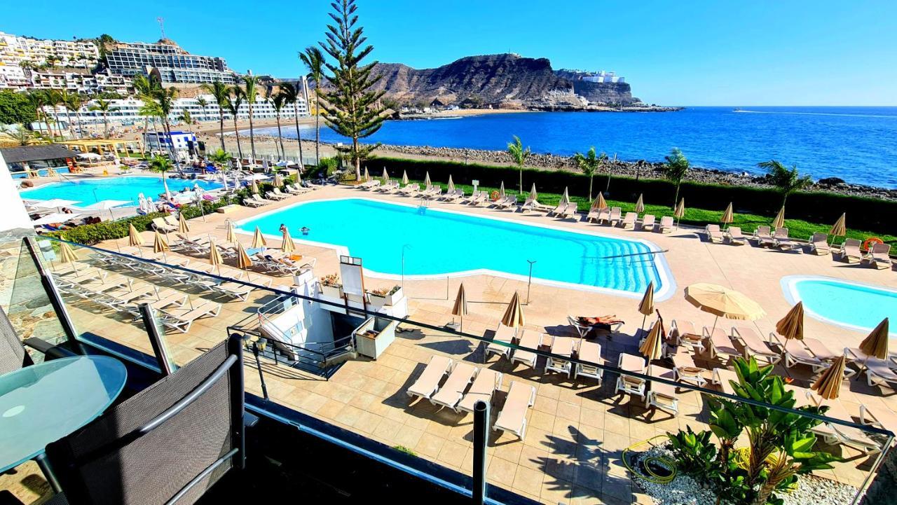 Apartamento Oceanfront Deluxe-45m, 2 Big Pools,2aircondition, 2tv-65