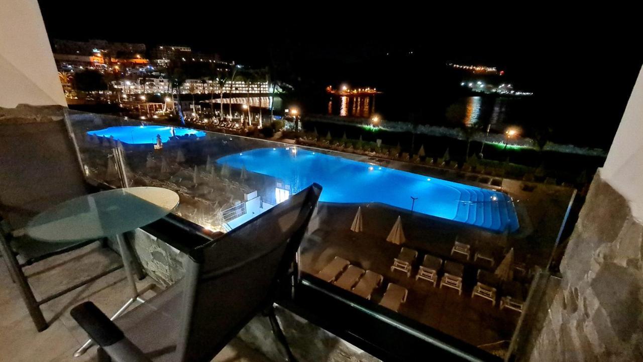 Oceanfront Deluxe-45m, 2 Big Pools,2aircondition, 2tv-65