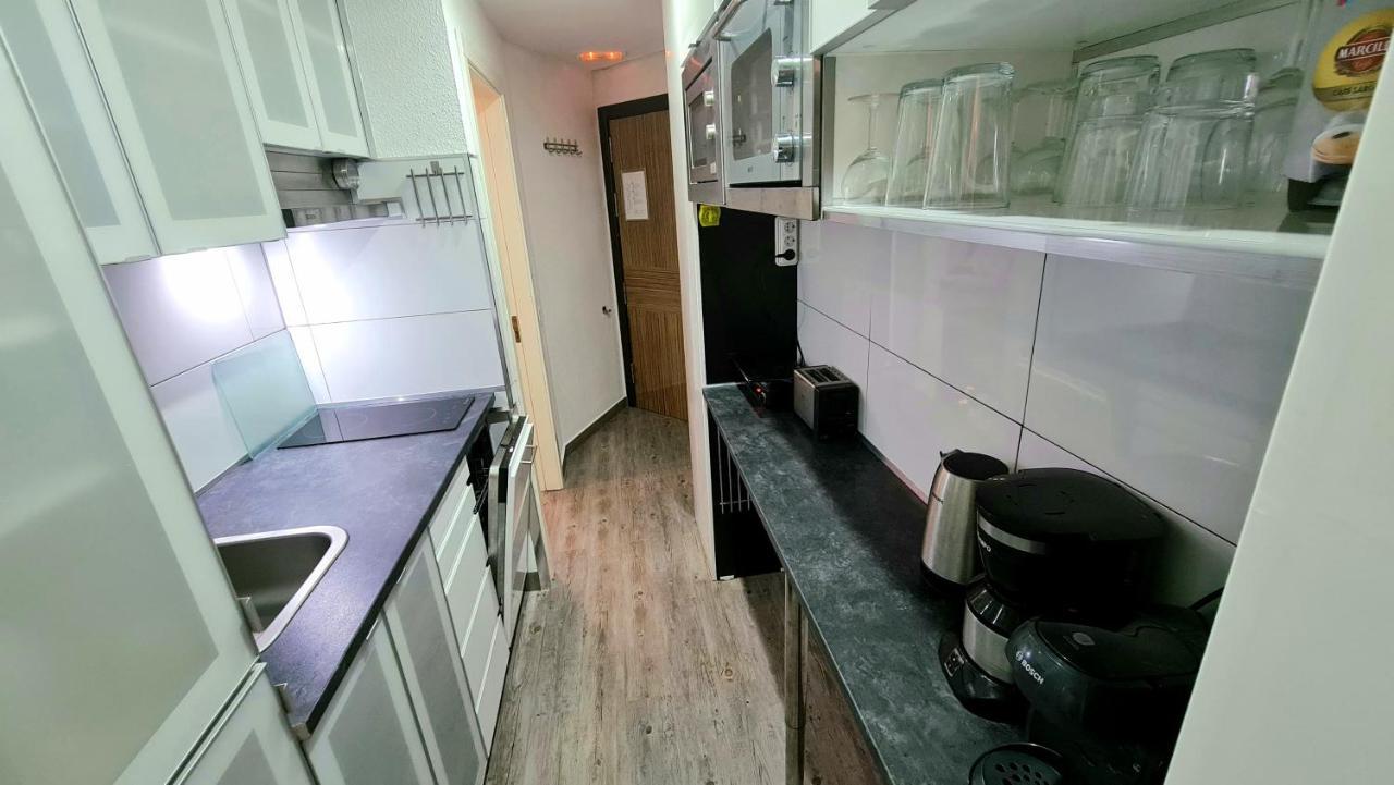 Apartamento Oceanfront Deluxe-45m, 2 Big Pools,2aircondition, 2tv-65