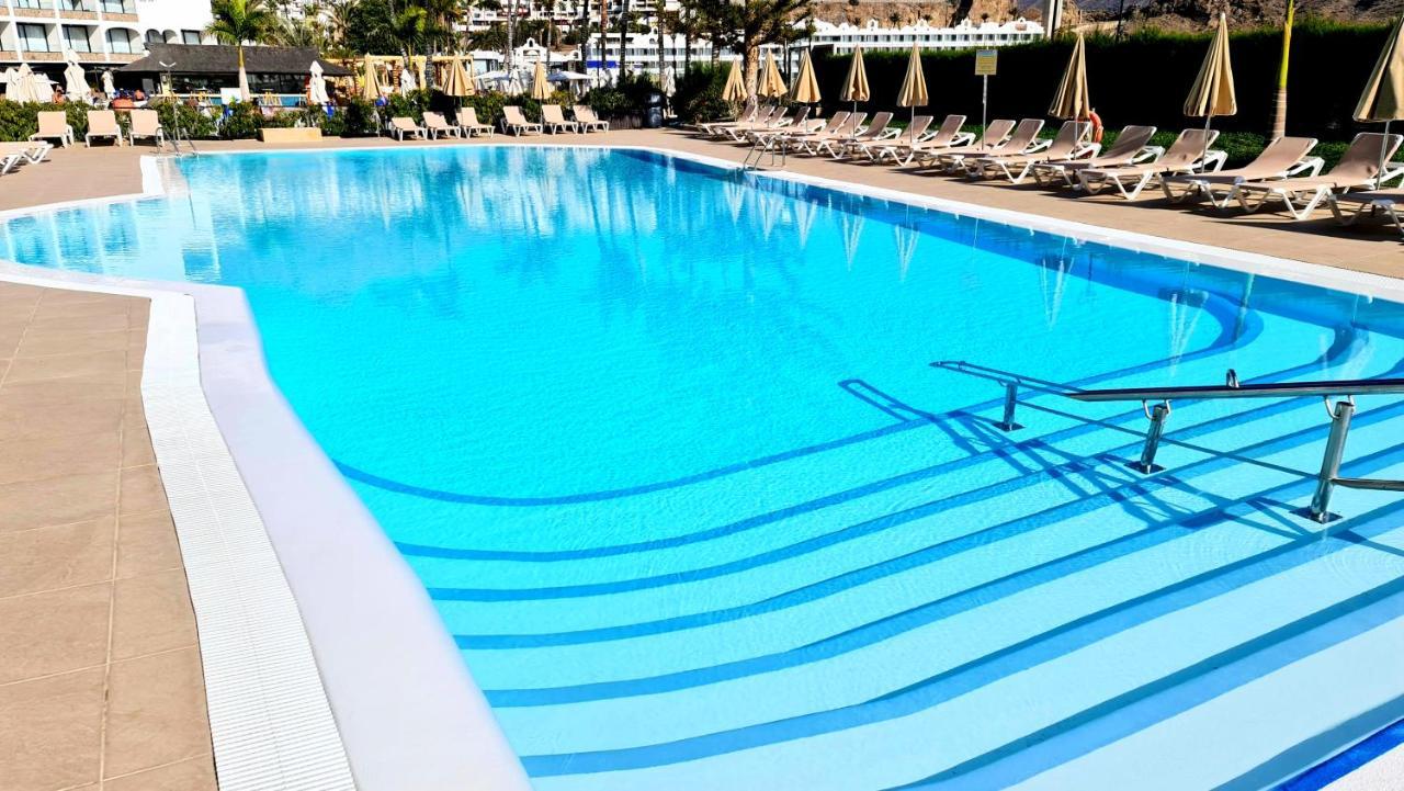 Oceanfront Deluxe-45m, 2 Big Pools,2aircondition, 2tv-65