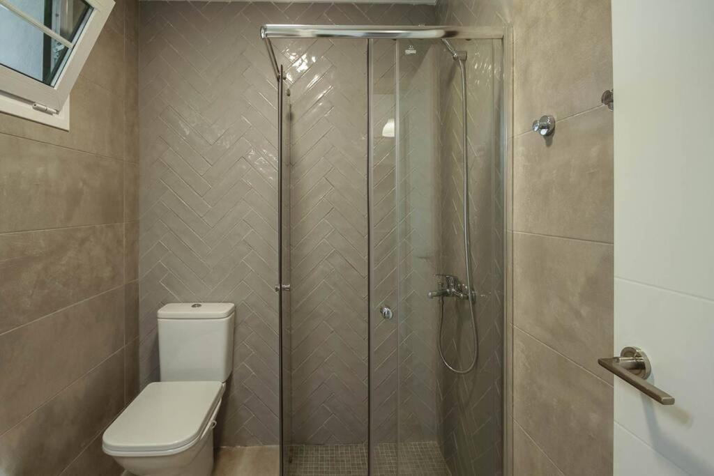 Apartamento Cozy & Modern W/private Garden Bbq+wifi *