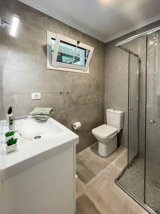 Apartamento Cozy & Modern W/private Garden Bbq+wifi *