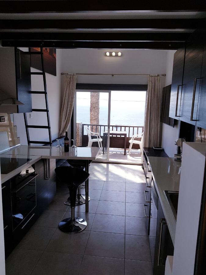 Deluxe Seaview-sunsets !transfe-r Inc! Pool,2aircond,2tv65