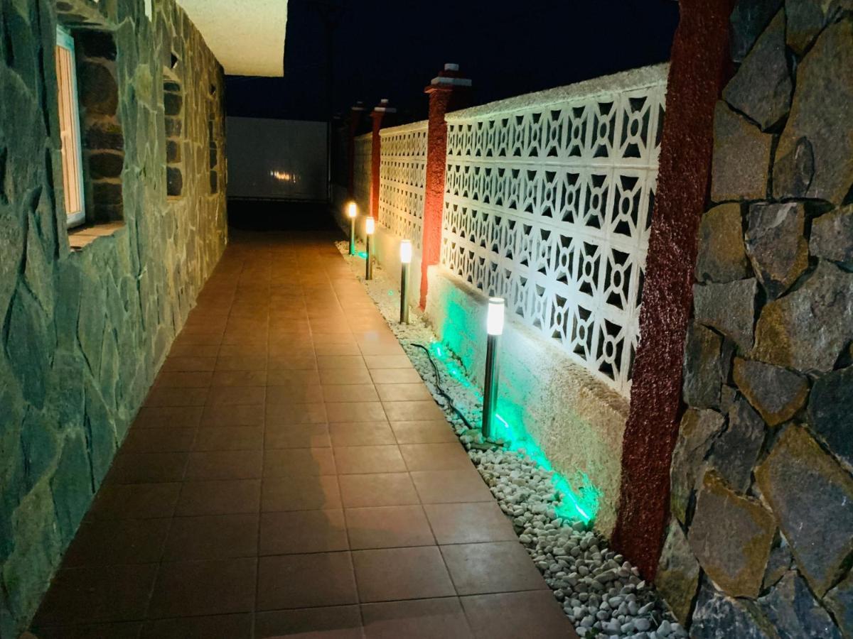 Villa Rural Experience Fully Equipped -preciosa Y Acogedora Rural Caricia De Brisa-big Jacuzzi&wifi&bbq- 8pax Santa María De Guía El Palmital