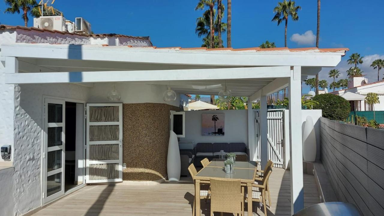 Coco * Maspalomas (Gran Canaria)