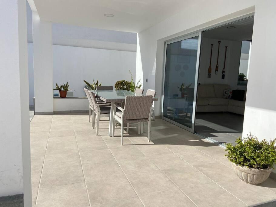 Casa De Playa Maravillosa En Taliarte Holiday home *